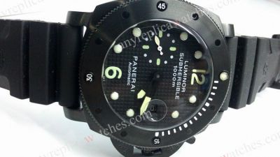 Panerai Luminor Submersible 1000m Automatic Watch / Black Case